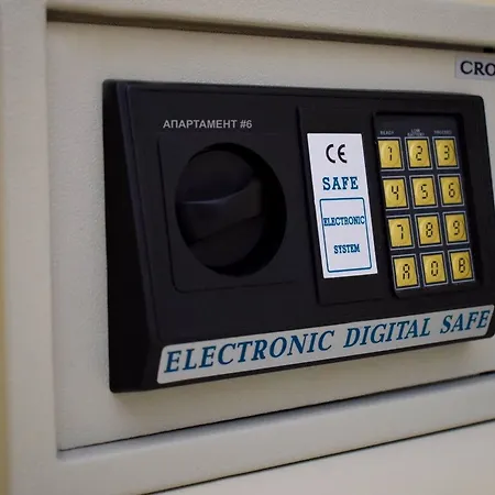 Lägenhetshotell Flores Park Slăntjev Brjag