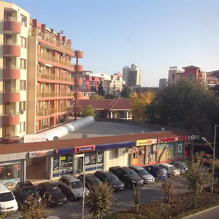 Flores Park Ξενοδοχείο με διαμερίσματα 3*