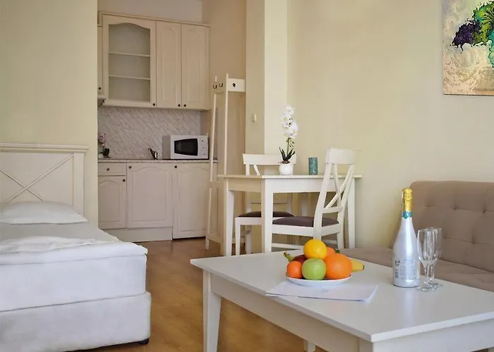 Flores Park Aparthotel Sunny Beach